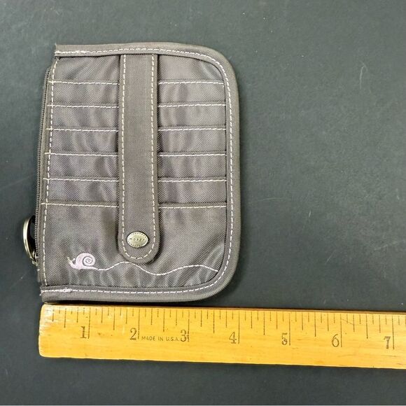 Mosey Greige lavender ID card Wallet with Snail logo - Picture 2 of 5